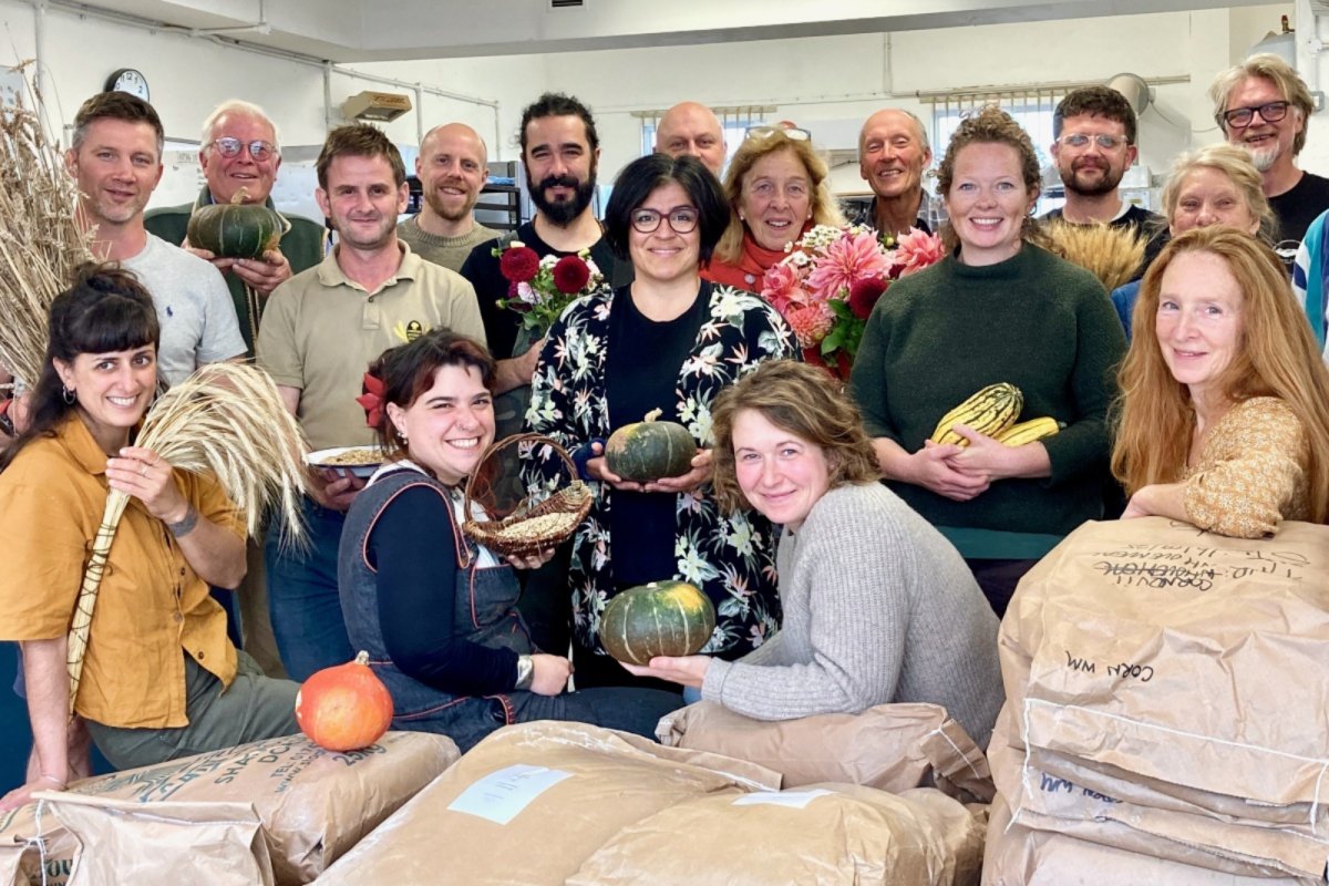 A meeting of South West Grain Network members. Copyright: Robyn Minogue