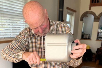 Richard Roggan and his trusty bread machine. Copyright: Richard Roggan