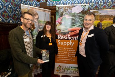 UK Fruit & Vegetable Chair, Steven Jacobs [left] with members of the Defra Horticulture Team. Copyright: Jonathan Goldberg
