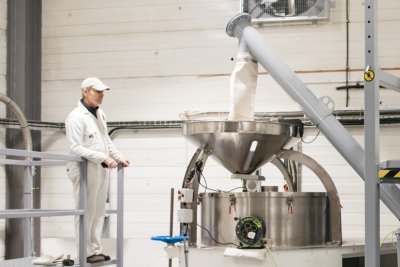 Andrew Wilkinson at Burneside Mill. Copyright: Lovingly Artisan