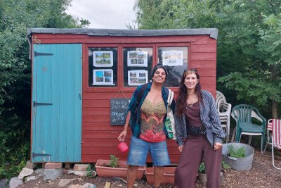 Medical herbalist Rasheeqa Ahmad and grower Izzy Vandergert-Wilson of Community Apothecary. Copyright: Mayya Husseini