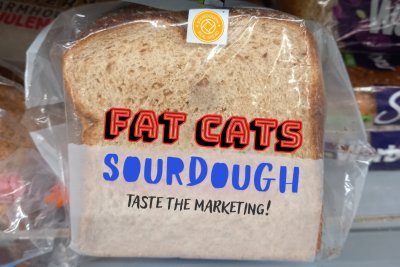 Flour, water, salt, plastic. Credit: Chris Young / www.realbreadcampaign.org / Canva CC-BY-SA-4.0