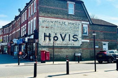 Original 'little brown loaf' not made here. Copyright: Hovis (fair use)
