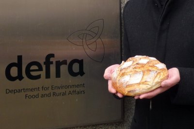 Lobbying Defra in 2012. Credit: Chris Young / www.realbreadcampaign.org CC-BY-SA-4.0