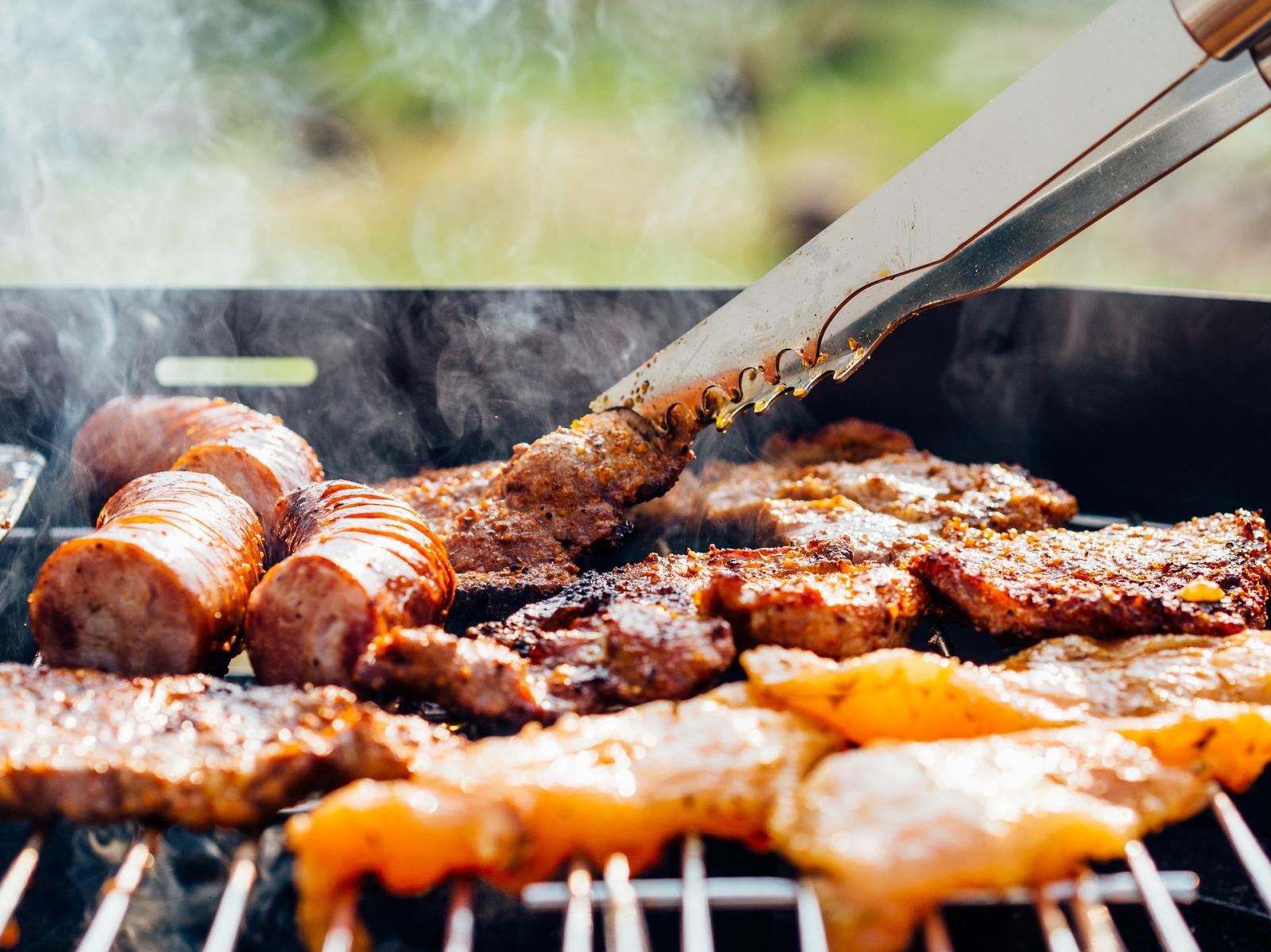 Red meat on a BBQ by Republia at Pixabay