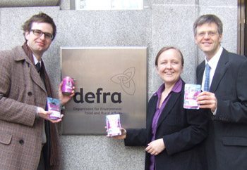 Campaigners deliver Whiska's cat food to Defra