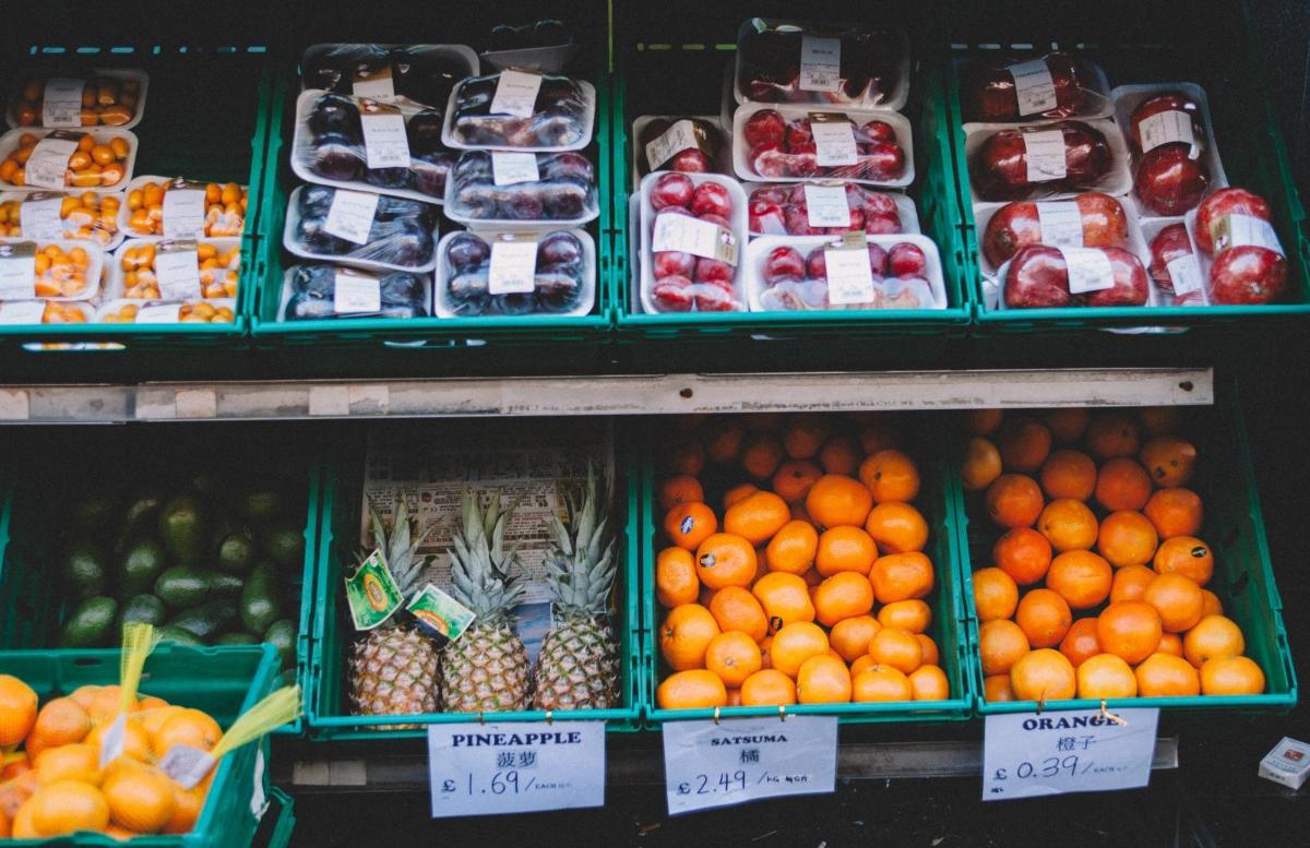 Fruit on shelves. Photo credit: Pexels