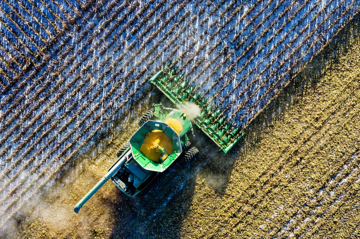 Combine harvester. Credit: Pexels, Tom Fisk
