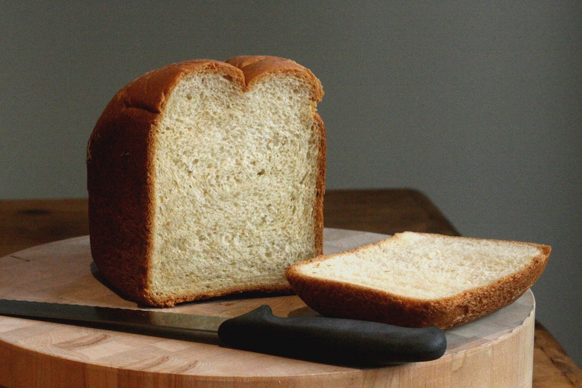 A bread machine loaf by  kae71463, CC BY 2.0 