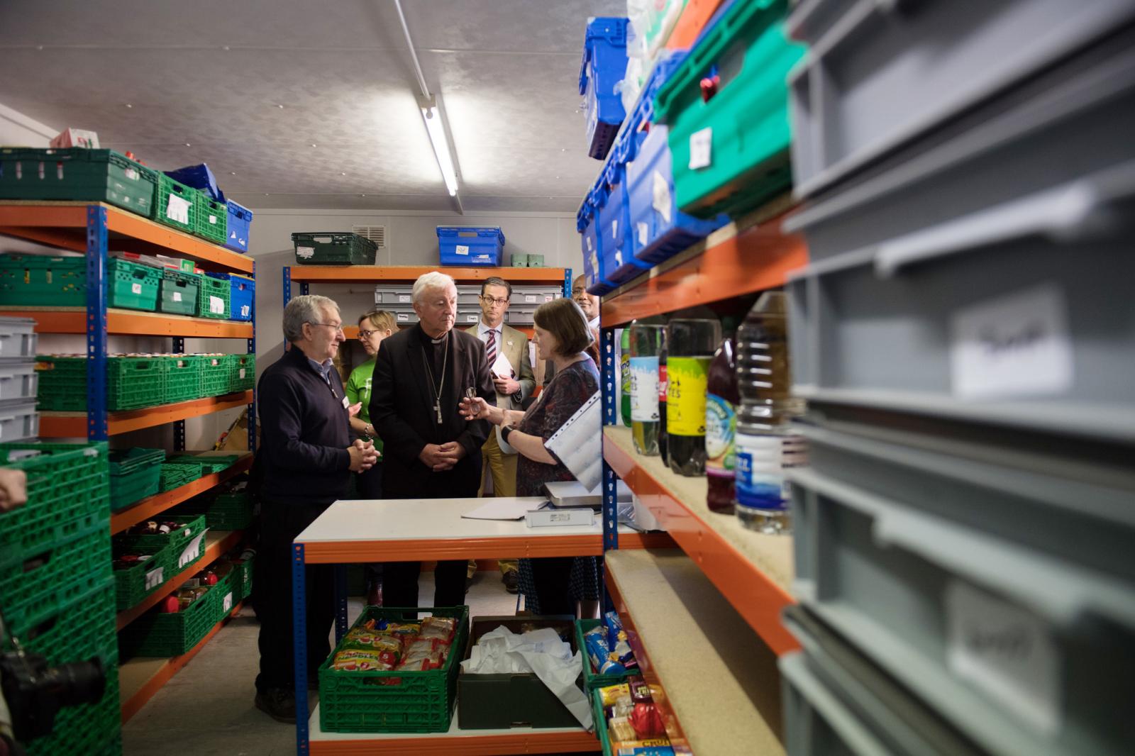 Food bank / Catholic Church England / Mazur