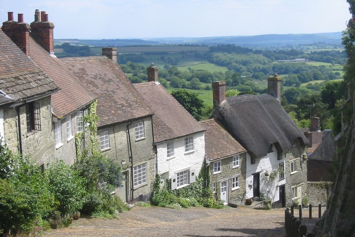 Gold's Hill, Shaftesbury, Dorset by 'Skez' CC-BY-SA 4.0 www.flickr.com/people/skez/