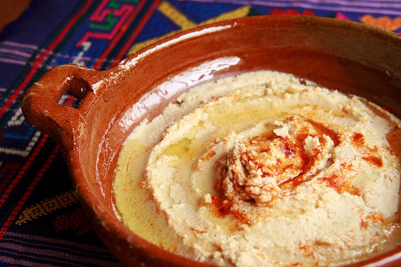 Hummus by Marco Verch (CC-BY-2.0)