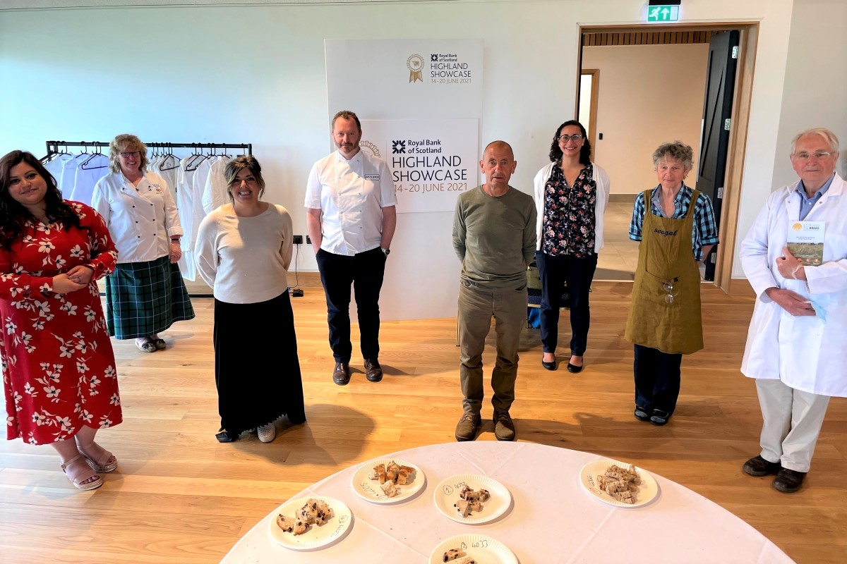 The judges with Wendy Barrie and Andrew Whitley © Douglas Scott